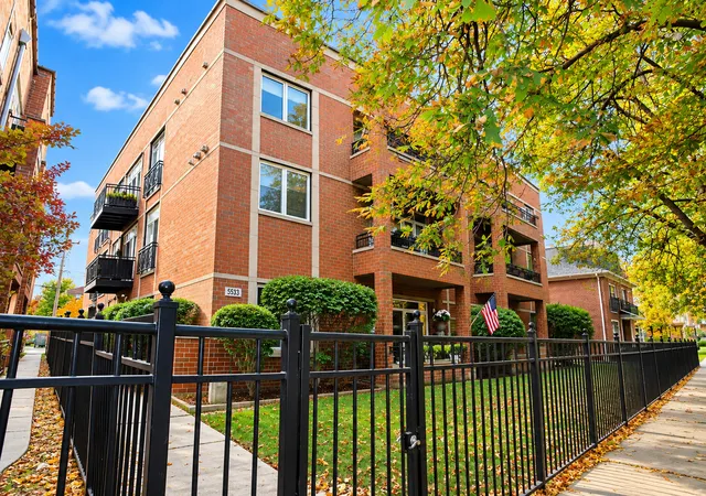 5533-w-higgins-ave-304-chicago-il-60630/hzid_746da9e0
