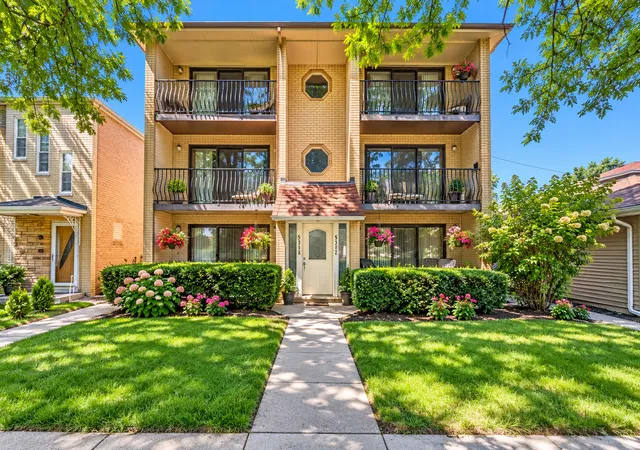 5312-w-windsor-ave-2w-chicago-il-60630/hzid_6165d4eb