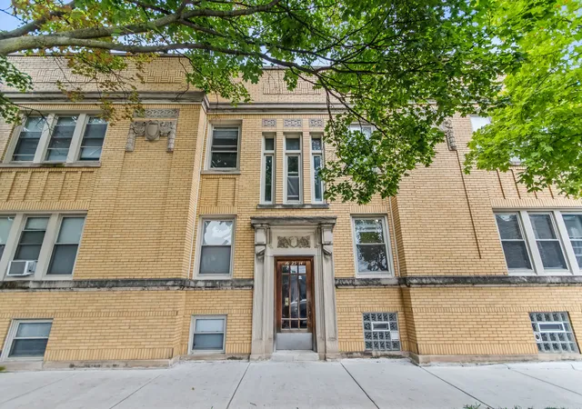 2514-w-n-shore-ave-1-chicago-il-60645/hzid_46a193d8