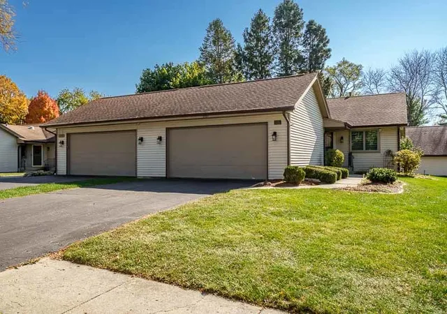 5721-elaine-dr-b-rockford-il-61108/hzid_74d66cb7