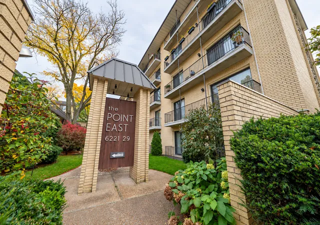 6221-n-niagara-ave-408-chicago-il-60631/hzid_418557cf