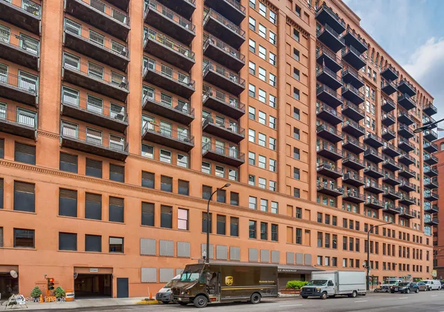 165-n-canal-st-1412-chicago-il-60606/hzid_4d688ff6