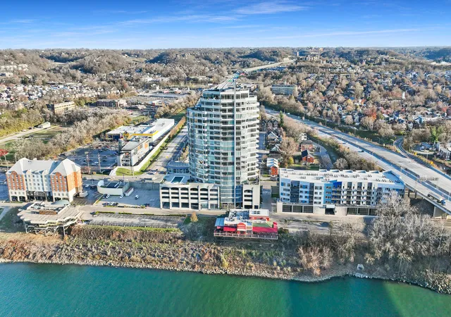 400-riverboat-1801-newport-ky-41071/hzid_eec9c8a6