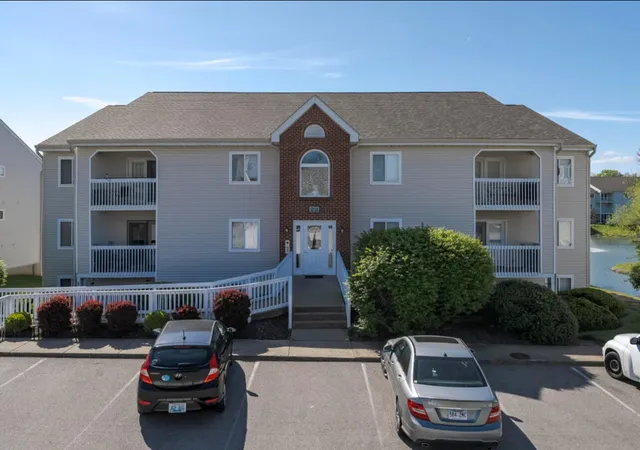 10136-carnation-ct-10-florence-ky-41042/hzid_3c4c9dee