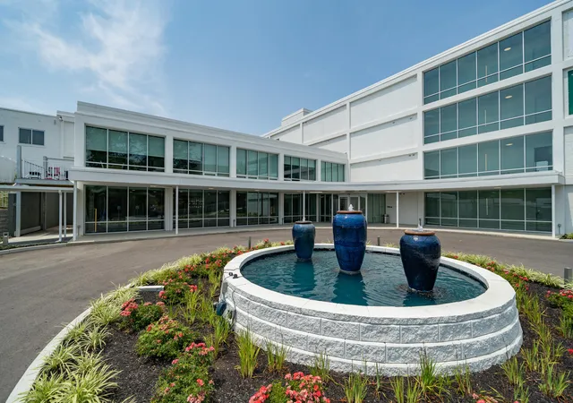 120-main-st-212-newport-ky-41071/hzid_35ec574b