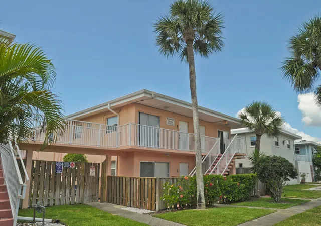 425-harrison-ave-2-2-cape-canaveral-fl-32920/hzid_23e5f9ce