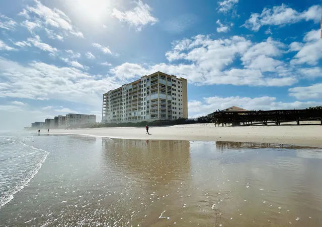1045-hwy-a1a-1002-satellite-beach-fl-32937/hzid_9458032c