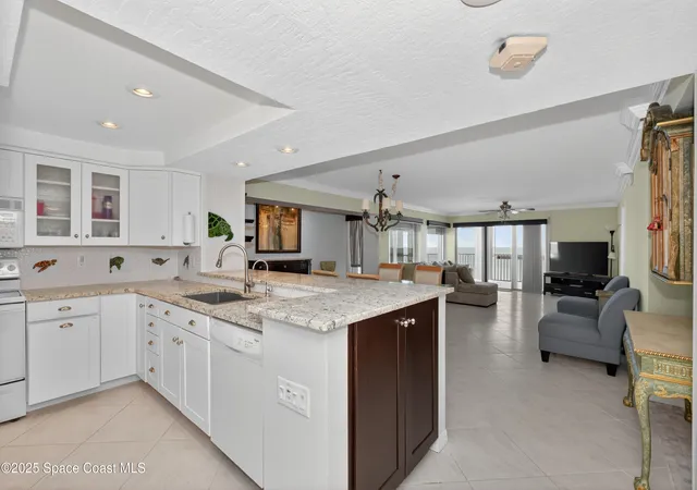 2727-n-hwy-a1a-501-indialantic-fl-32903/hzid_bce5b321