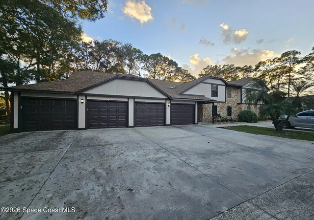 9002-brighton-ct-2e-melbourne-fl-32904/hzid_67b3788e