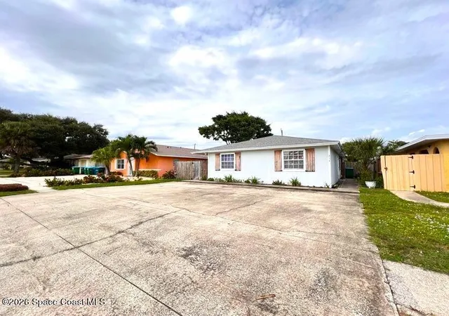 212-monroe-ave-212-214-cape-canaveral-fl-32920/hzid_dca62a16