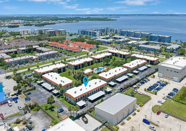 201-saint-lucie-ln-407-cocoa-beach-fl-32931/hzid_9066023b
