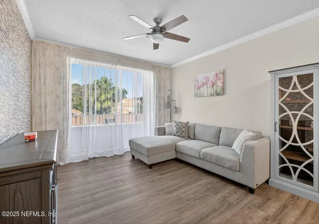 8539-gate-pkwy-w-9325-jacksonville-fl-32216/hzid_32b044d6