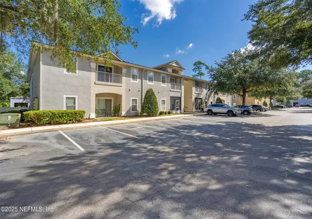 6069-maggies-cir-115-jacksonville-fl-32244/hzid_f8cfa8dd