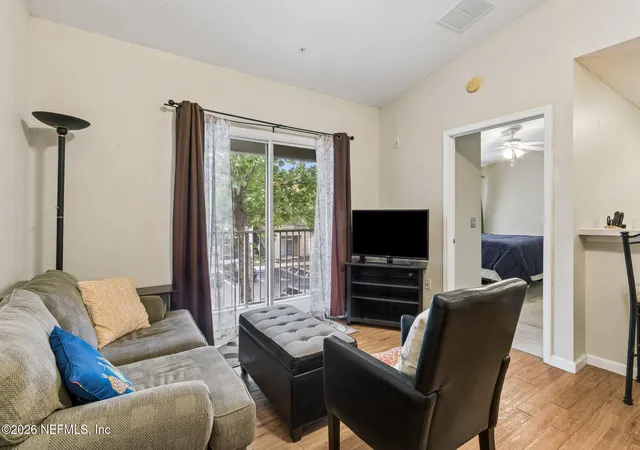 6075-maggies-cir-113-jacksonville-fl-32244/hzid_768a594f