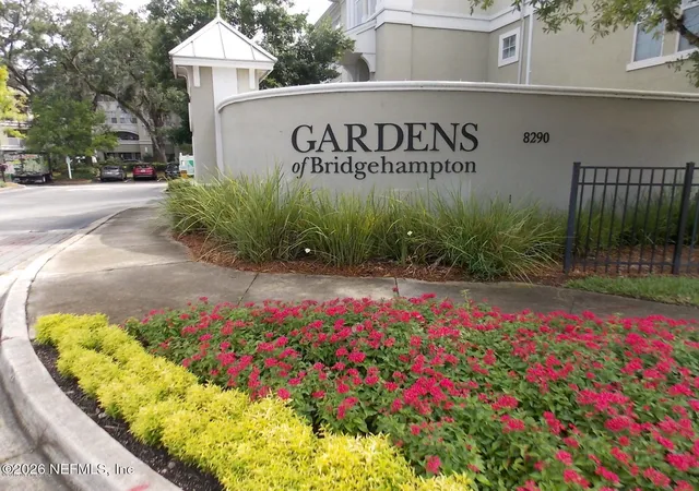 8290-gate-pkwy-w-135-jacksonville-fl-32216/hzid_530c33ff