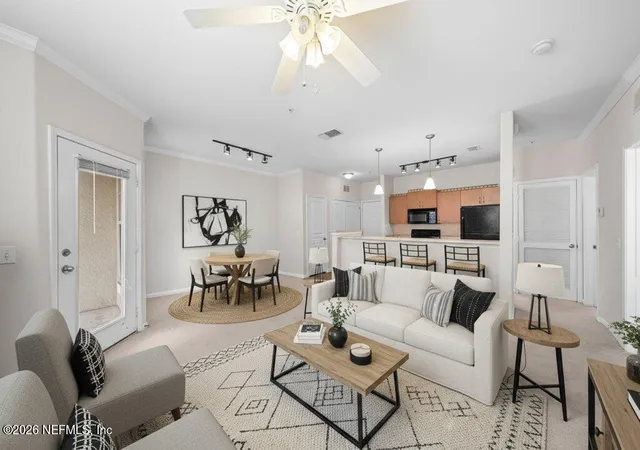 8290-gate-pkwy-w-311-jacksonville-fl-32216/hzid_440d3083