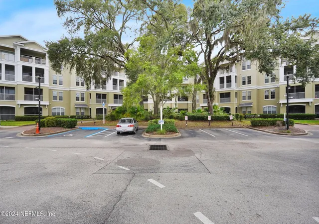 8290-gate-pkwy-w-132-jacksonville-fl-32216/hzid_a4c3ff67