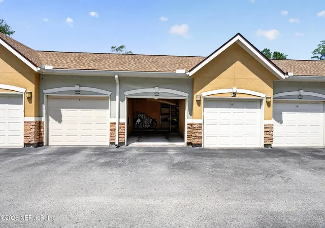 8539-gate-pkwy-w-9439-jacksonville-fl-32216/hzid_e9639953