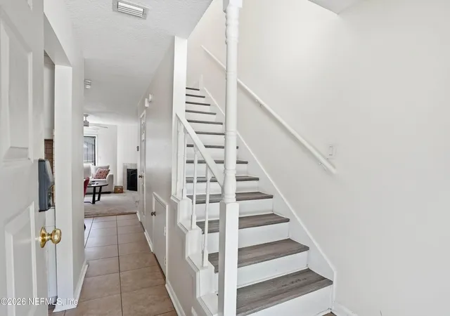 7701-baymeadows-cir-w-123-jacksonville-fl-32256/hzid_bbce72c6