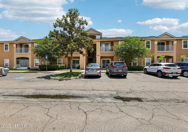 9575-amarante-cir-9-jacksonville-fl-32257/hzid_c975c245