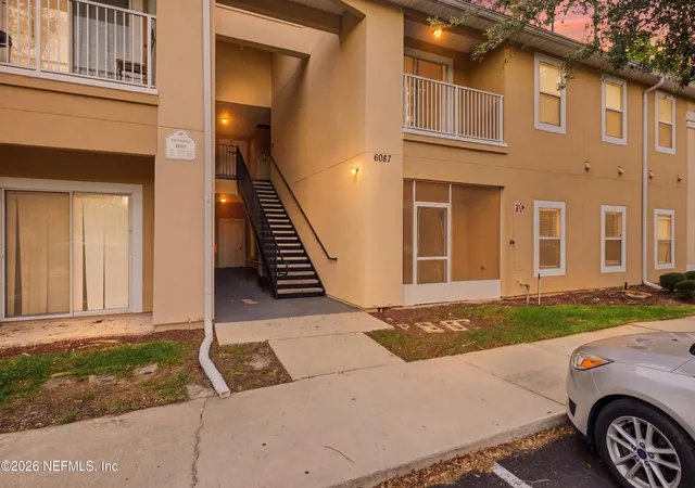 6087-maggies-cir-103-jacksonville-fl-32244/hzid_0a23d542