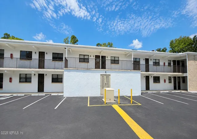 1500-virginia-ave-209-daytona-beach-fl-32114/hzid_61f4e1cd