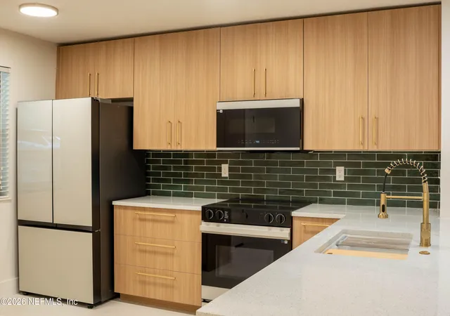 1604-arcadia-dr-313-jacksonville-fl-32207/hzid_cb555154