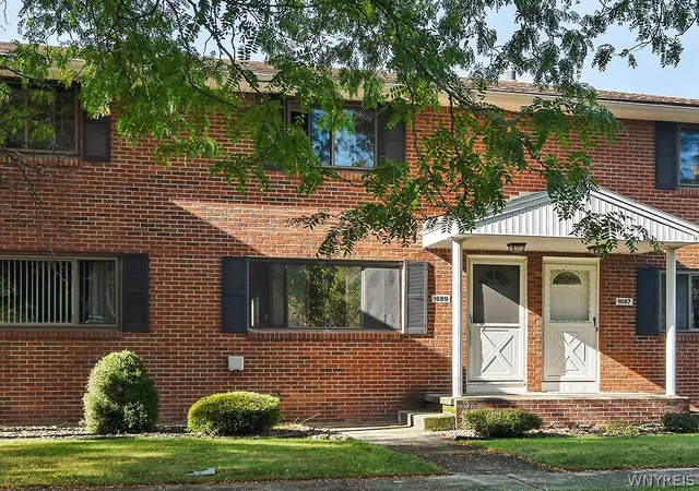 1689-orchard-park-rd-buffalo-ny-14224/hzid_b95636a9