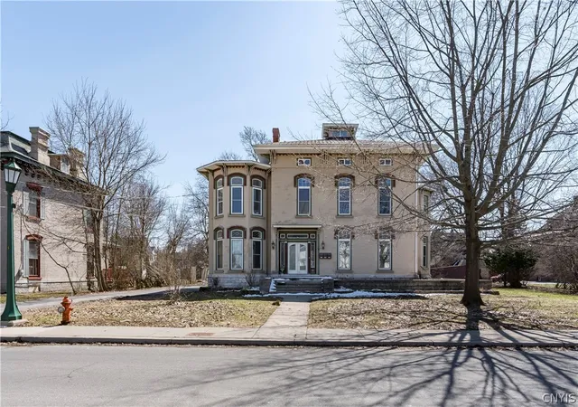 229-clinton-st-watertown-ny-13601/hzid_b50af93f