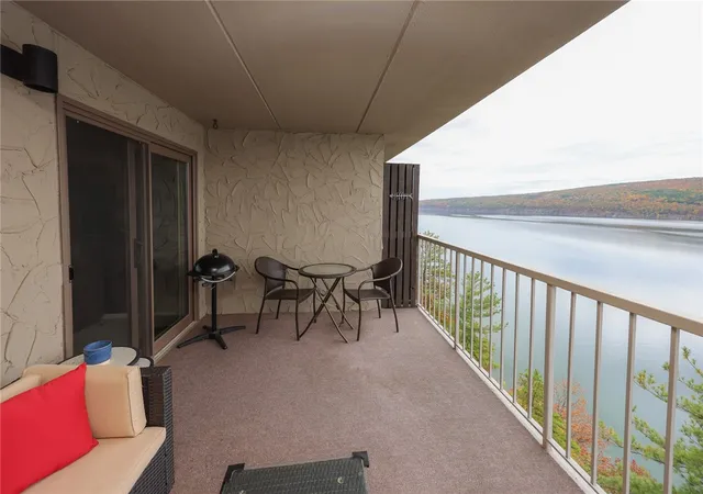 105-cliffside-dr-canandaigua-ny-14424/hzid_6a0d4bbc