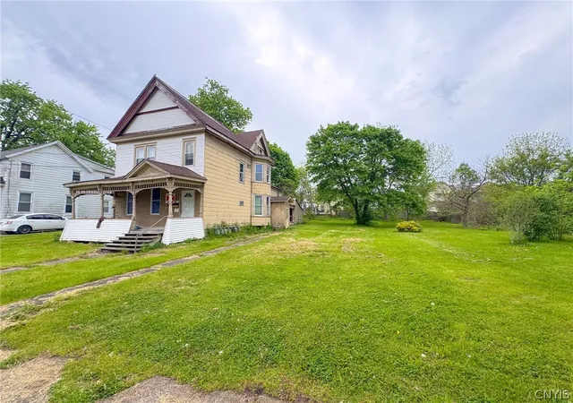 18-baker-ave-auburn-ny-13021/hzid_3eefaa14