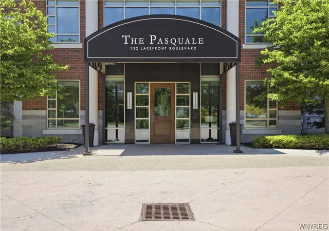 132-lakefront-blvd-603-buffalo-ny-14202/hzid_725ac042