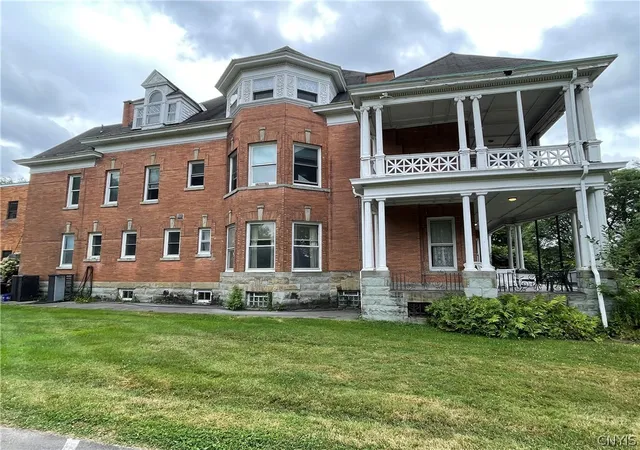702-danforth-st-syracuse-ny-13208/hzid_48f12ce1
