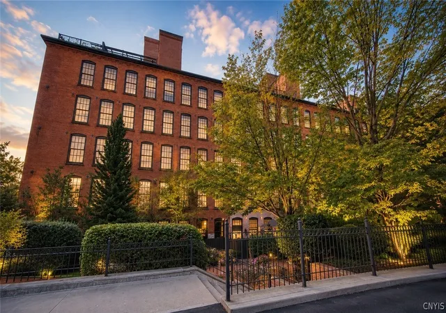 429-n-franklin-st-300-syracuse-ny-13204/hzid_e6cffce8