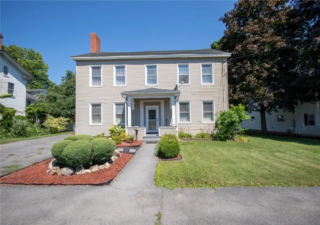 8-phelps-st-lyons-ny-14489/hzid_f70ae71f
