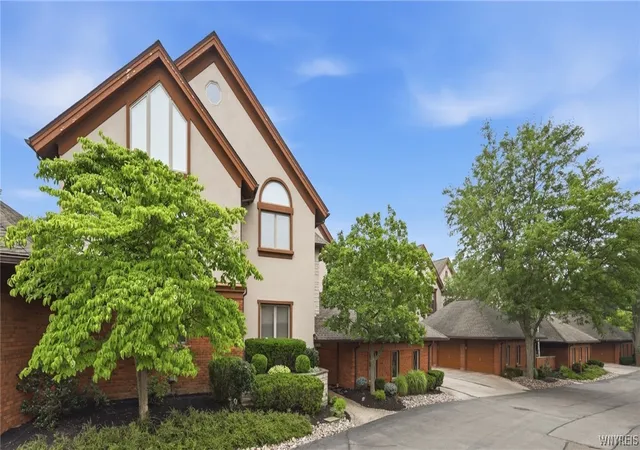 182-castlebrooke-ln-buffalo-ny-14221/hzid_d6397c14