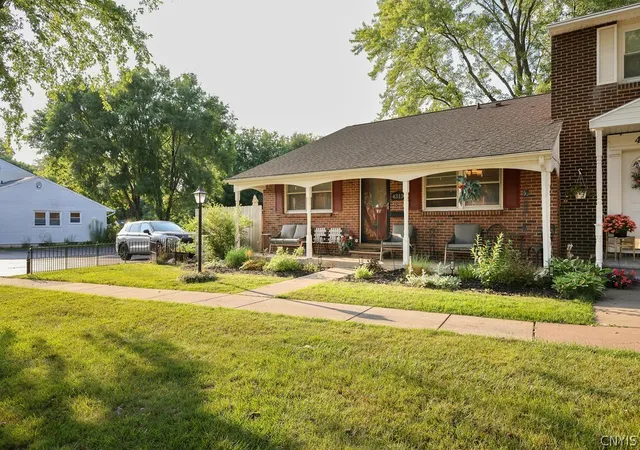 4313-belmont-dr-liverpool-ny-13090/hzid_c4597a9e