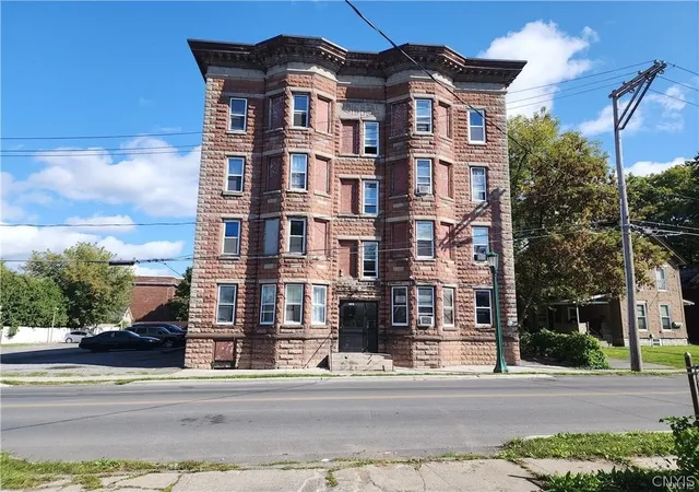 232-w-main-st-watertown-ny-13601/hzid_68c02bf9