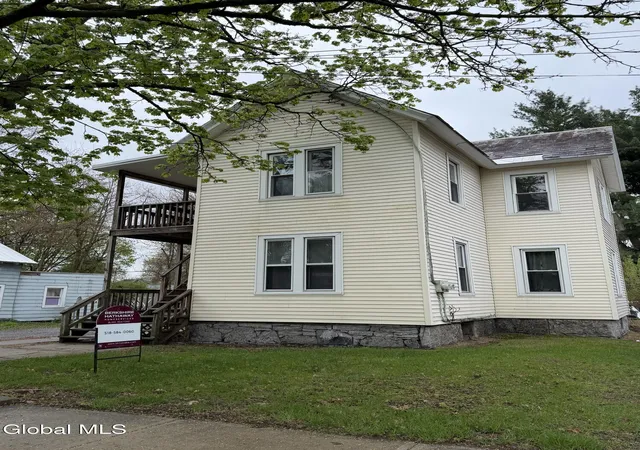 16-montcalm-st-glens-falls-ny-12801/hzid_0288527d