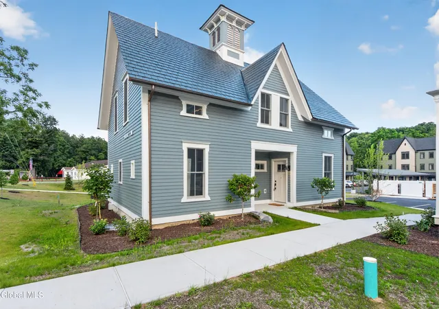 182-excelsior-ave-5-saratoga-springs-outside-ny-12866/hzid_6ae96bf7