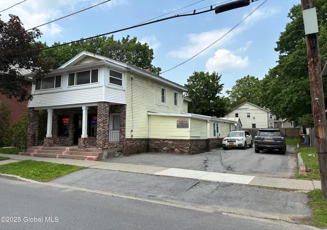 119-church-st-saratoga-springs-ny-12866/hzid_d445a4bd