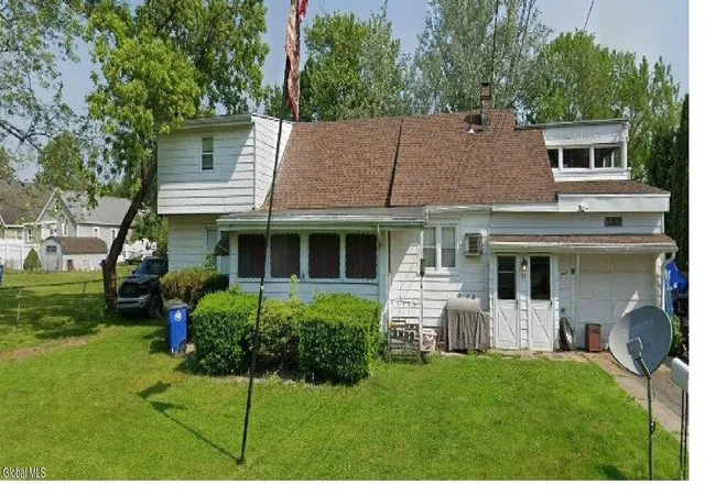 11-miller-ave-cohoes-ny-12047/hzid_4c75f9ef