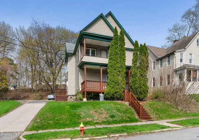 8-mccleary-ave-amsterdam-ny-12010/hzid_9bd03552