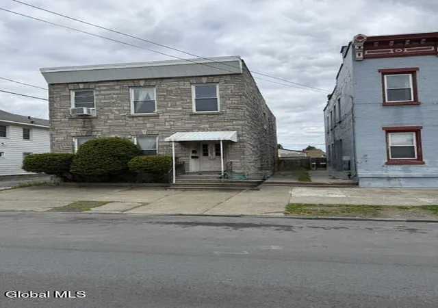 215-23rd-street-watervliet-ny-12189/hzid_8904279a