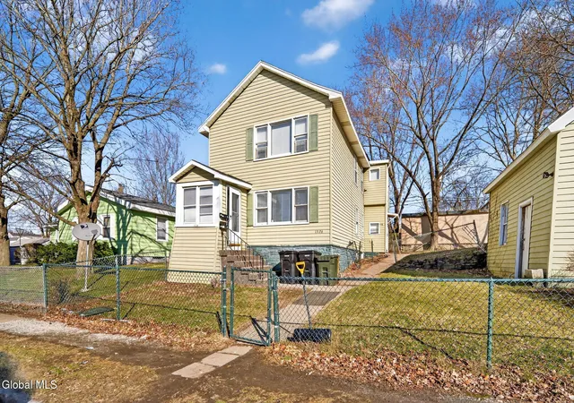1326-8th-avenue-watervliet-ny-12189/hzid_c9cc7e86