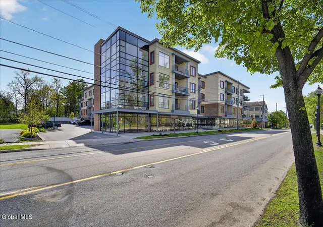 116-west-unit-401-saratoga-springs-ny-12866/hzid_0eb1ed50