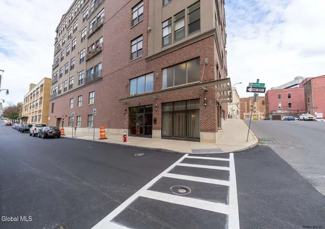 17-chapel-st-302-albany-ny-12210/hzid_913568be