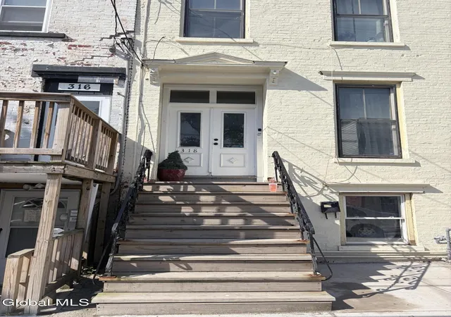 318-1st-street-albany-ny-12206/hzid_dd35905d