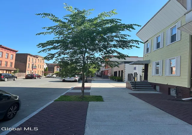 306-4th-troy-ny-12180/hzid_19e688f4