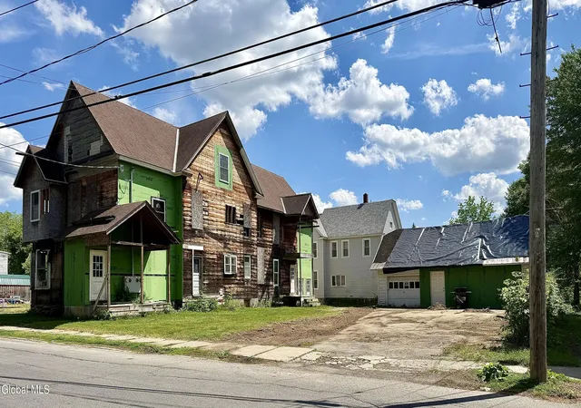 21-north-st-gloversville-ny-12078/hzid_6d6b16d6